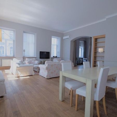 Great 144 Sq.M. Apartment In The Center Of Kiev Eksteriør bilde