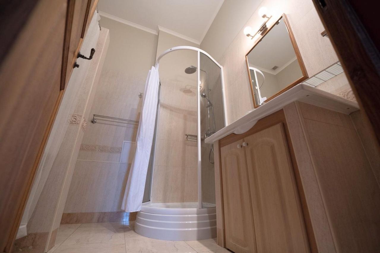 Great 144 Sq.M. Apartment In The Center Of Kiev Eksteriør bilde