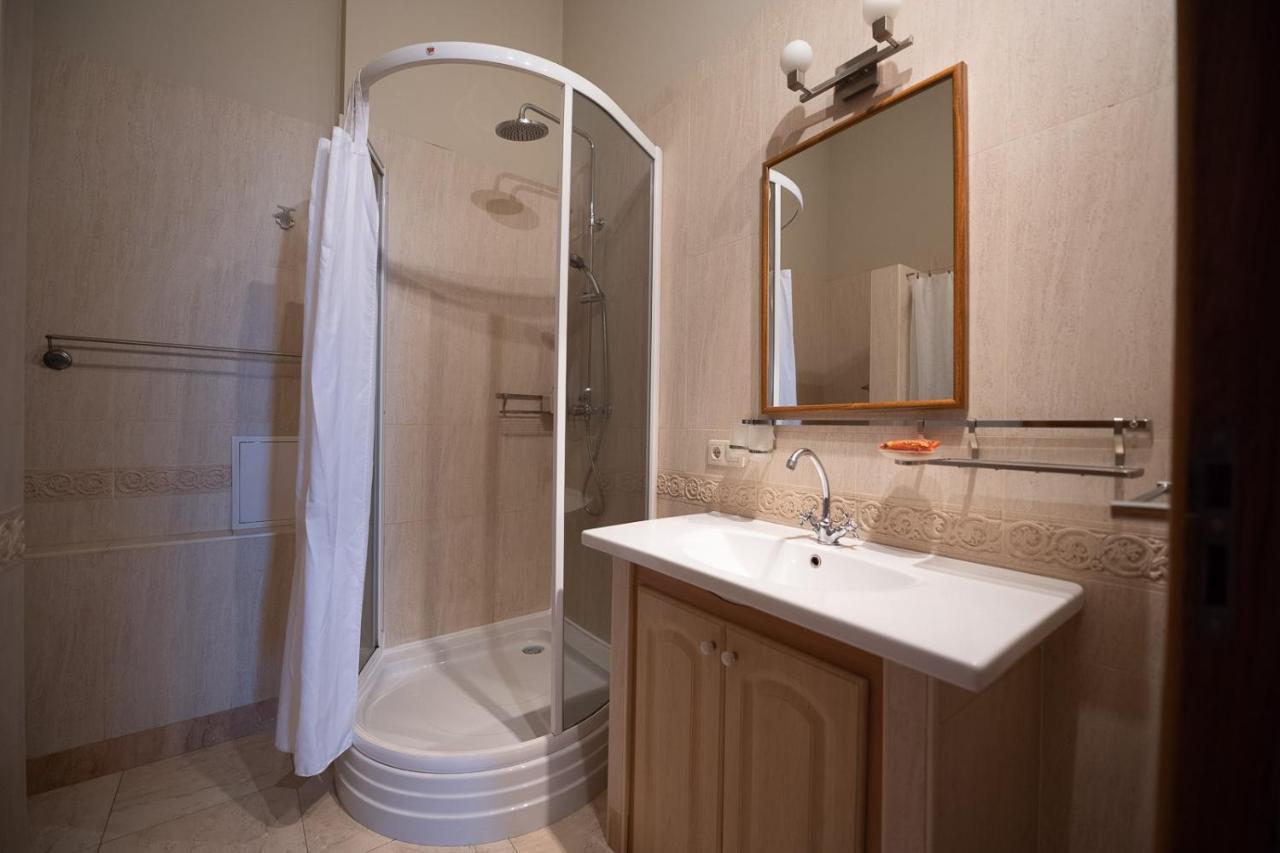 Great 144 Sq.M. Apartment In The Center Of Kiev Eksteriør bilde