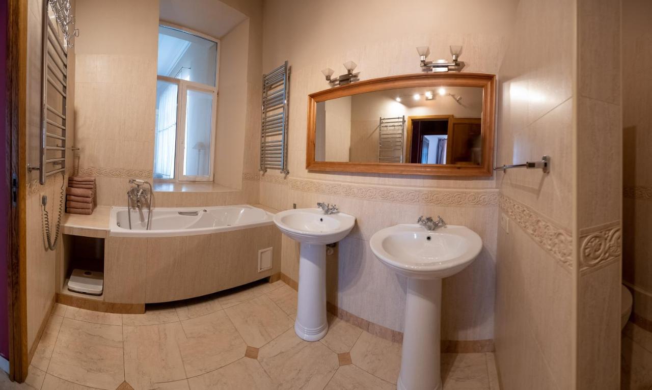 Great 144 Sq.M. Apartment In The Center Of Kiev Eksteriør bilde