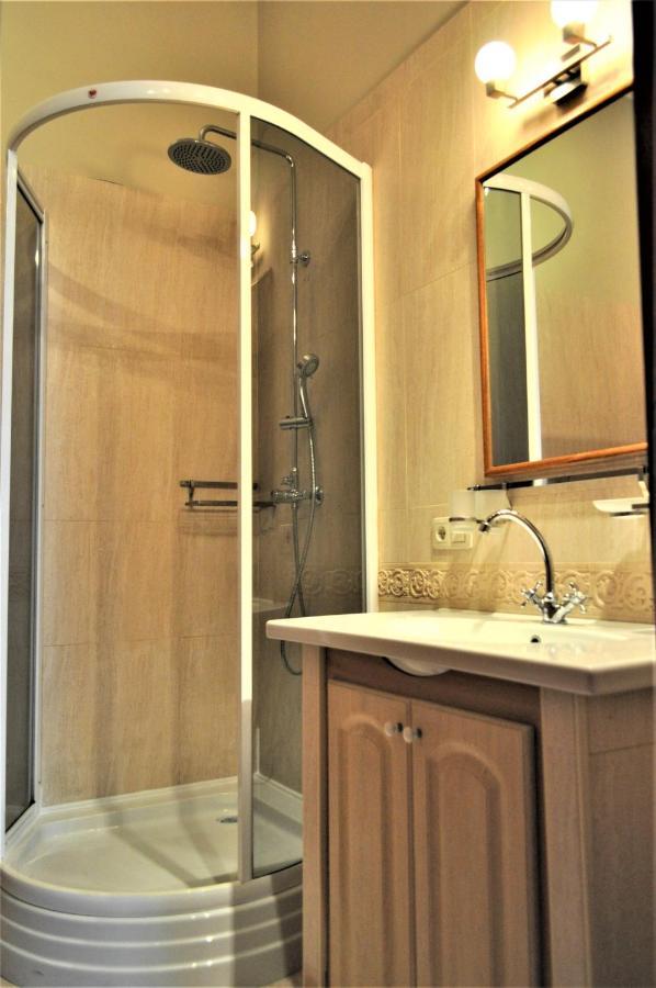 Great 144 Sq.M. Apartment In The Center Of Kiev Eksteriør bilde