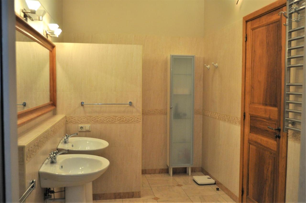 Great 144 Sq.M. Apartment In The Center Of Kiev Eksteriør bilde